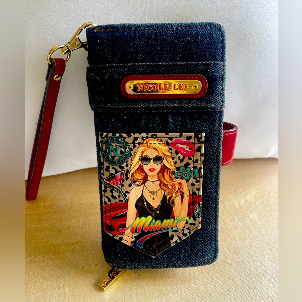 Adorable Nicole Lee wallet
